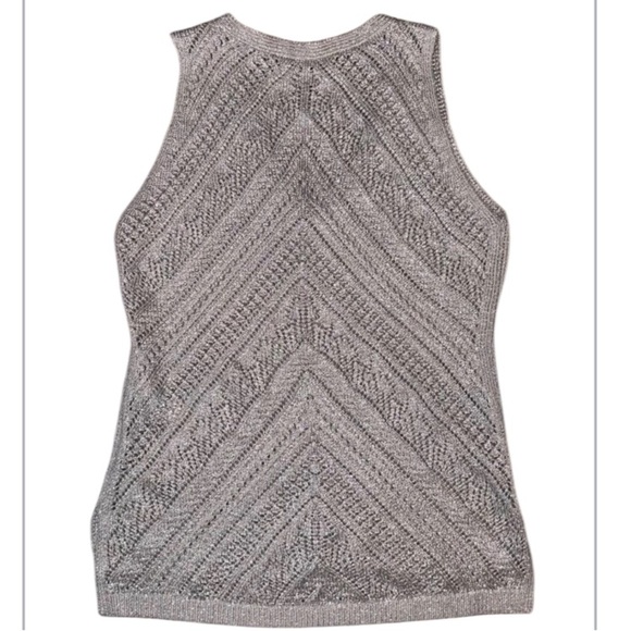 White House Black Market Gray Silver Metallic Sleeveless Sz M  V-Neck Sweater - Picture 3 of 5